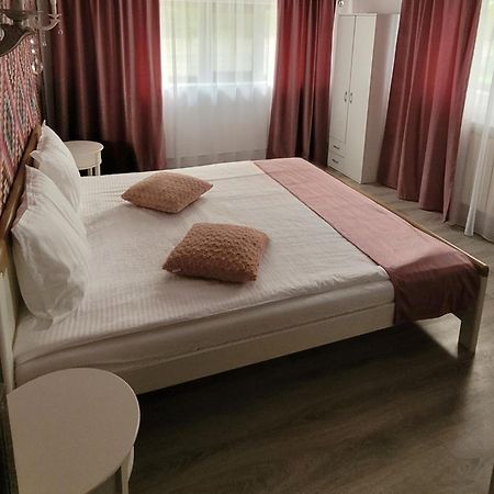 Casa Domneasca Hotel Giurgiu Buitenkant foto