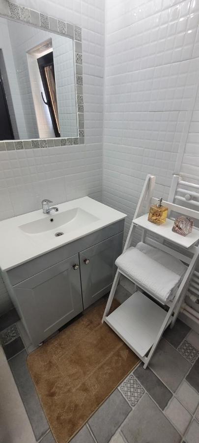 Casa Domneasca Hotel Giurgiu Buitenkant foto